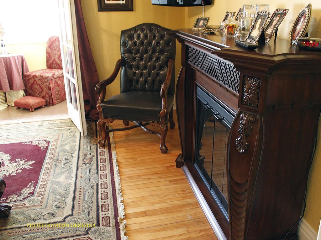 Talwood Manor B&B Port Colborne Pokoj fotografie